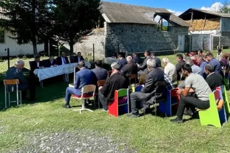 İcra başçısı özü özünü ifşa edib... - Foto