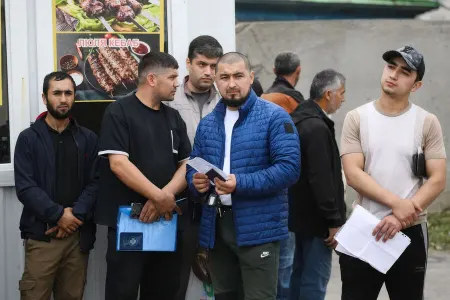 Bu şəxslərə “yarı vətəndaşlıq" hüququ verilə - BİLƏR