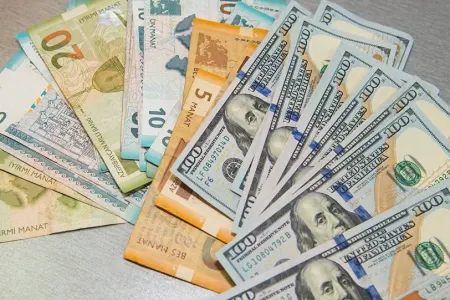Dollar ilə bağlı proqnoz DƏYİŞDİ: - Manatın məzənnəsi belə olacaq