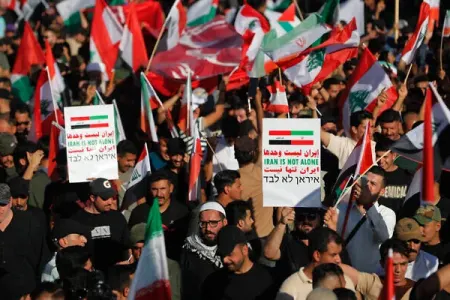 Tramp Tehranda rejim dəyişikliyinə hazırlaşır - Bölgədən TƏCİLİ xəbər