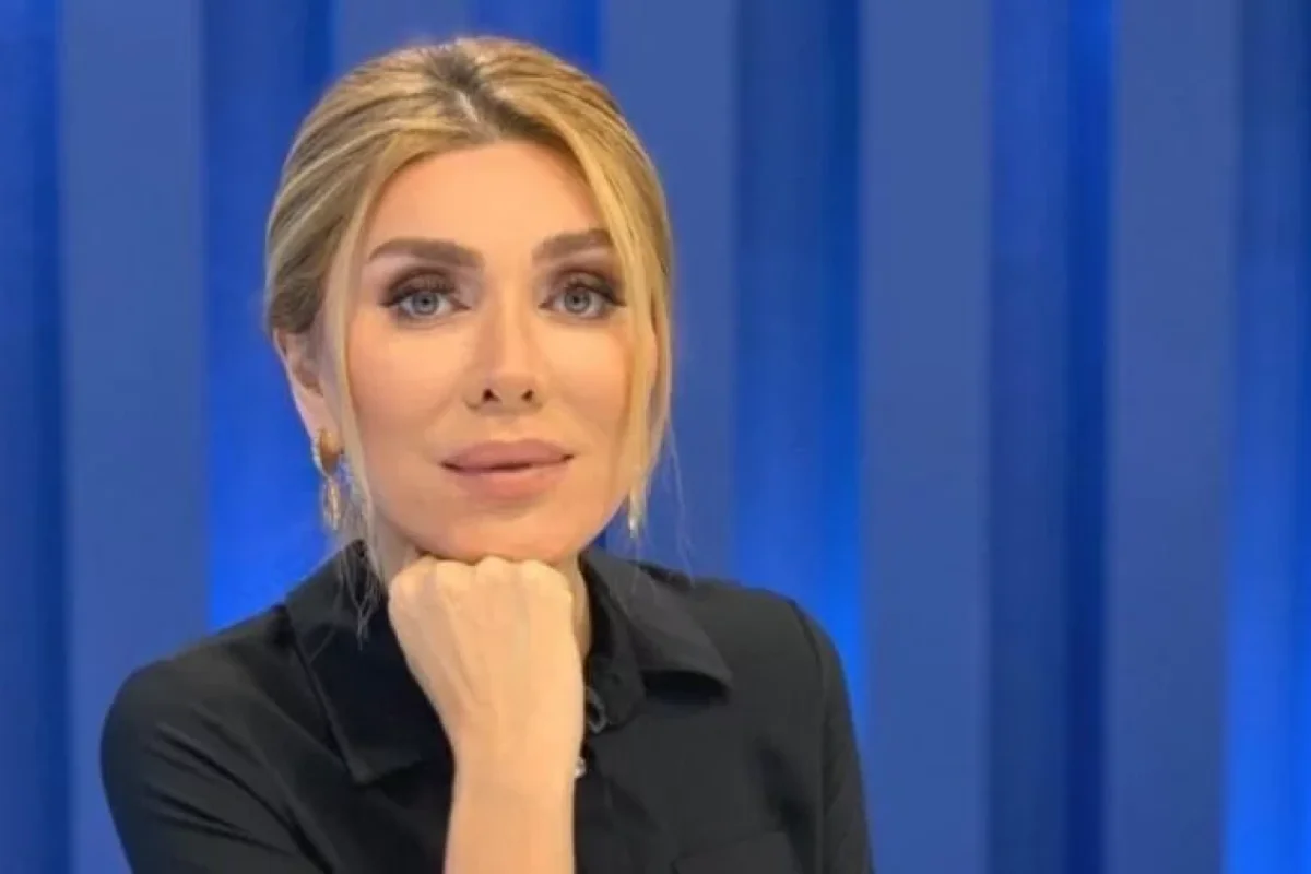 "16 illik ərim mənə müğənni Mətanətlə xəyanət edir"