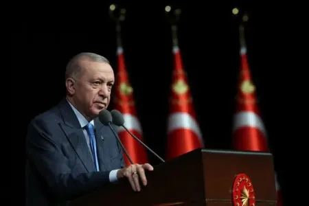 Ərdoğan: Türkiyə İranın Hörmüz boğazını bağlamayacağına inanır