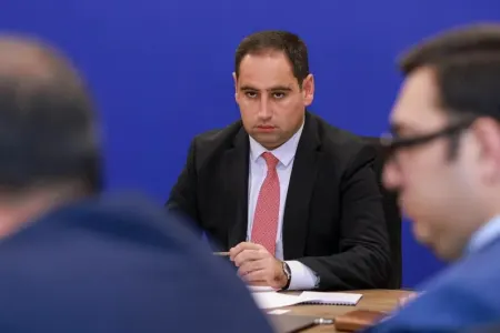 Ermənistanlı nazir Türkiyəyə gedir - Yol məsələsi müzakirə olunacaq