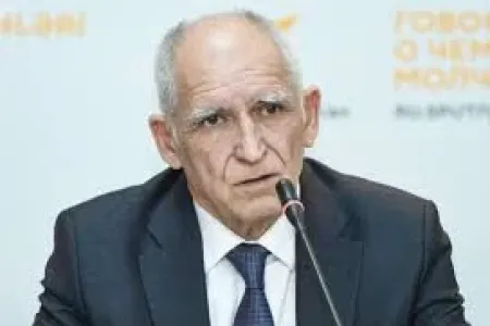 Nadir İsrafilov vəfat etdi