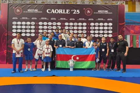 Güləşçilərimiz İtaliyada Avropa çempionu oldu