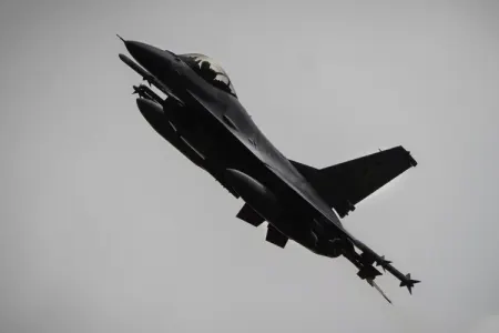 Ukrayna daha bir F-16 itirdi, pilot həlak oldu