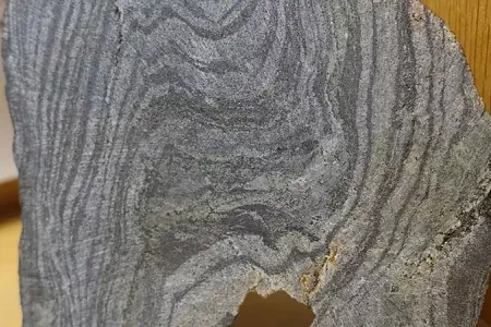 Yer kürəsinin ən qədim izləri Kanadadakı bu süruxlarda gizlənir?