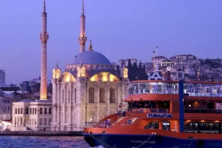 Dənizə girmək qadağan edildi