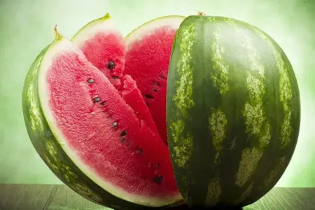 Qarpız-yemişi dənizdə yeməyin- Mütəxəssislər xəbərdarlıq edir