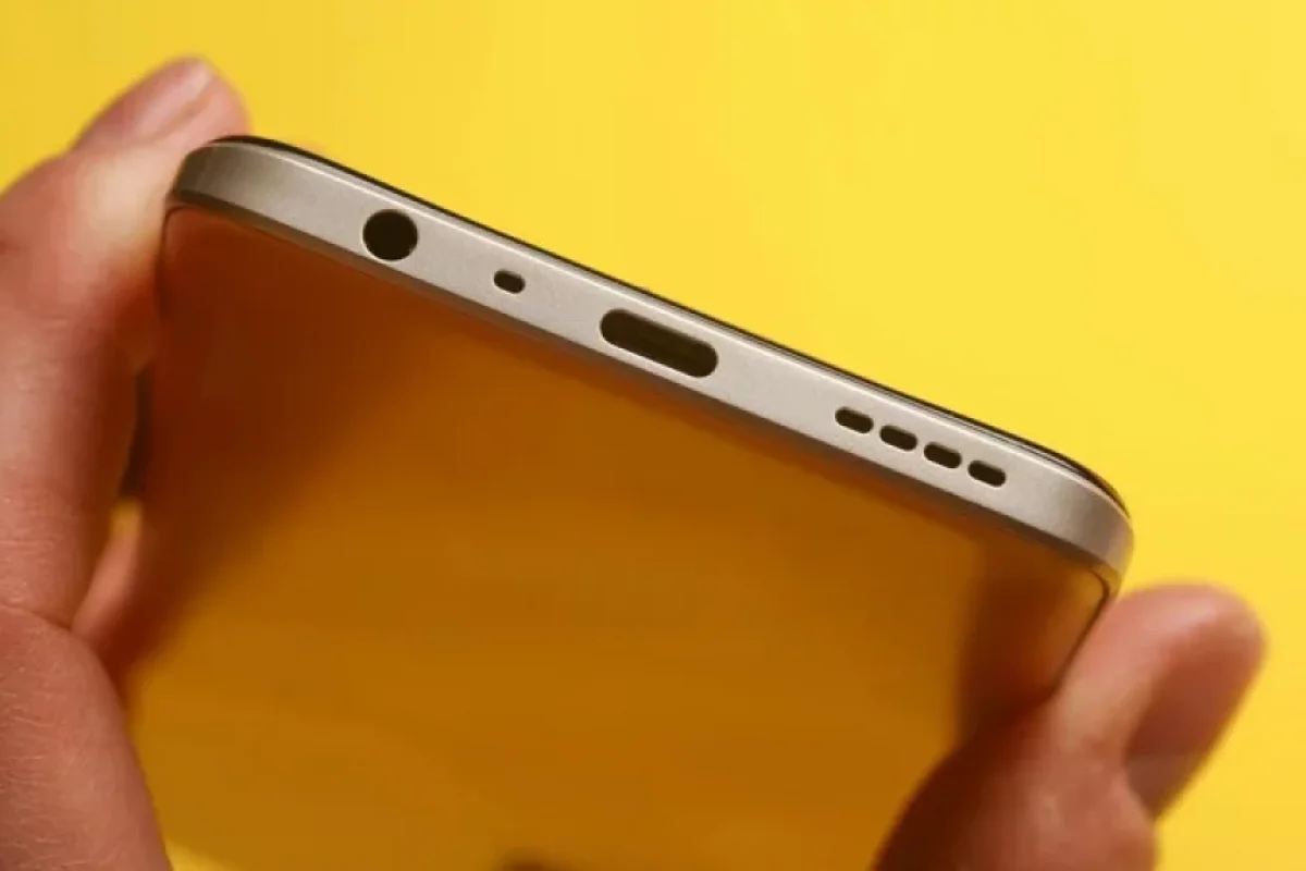 Telefonun şarj yuvasını ev şəraitində necə təmizləmək olar?