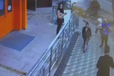 Yekaterinburqda azərbaycanlı qadına hücum etdilər - ANBAAN VİDEO