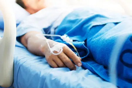 Əməkdar artistin vəziyyəti KRİTİKDİR