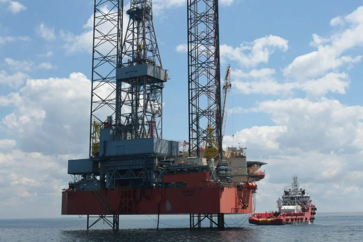 Qazma platformasında FACİƏ: - Ölənlər var