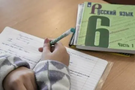 Azərbaycanda rus dilinin tədrisi mərhələli şəkildə dayandırılmalıdır - Ekpertdən HƏYƏCAN TƏBİLİ