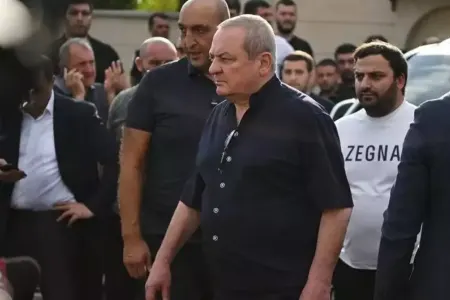 Rusiyalı oliqarxın adamları Ermənistanda saxlanıldı