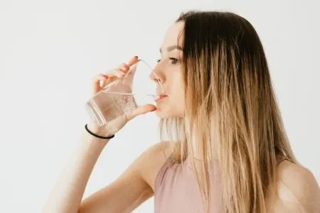 Su istehlakına diqqət: Bu mayelərdən uzaq durun