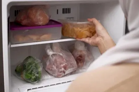 Mütəxəssislər xəbərdarlıq edir! – Bu qidaları soyuducuya - QOYMAYIN!