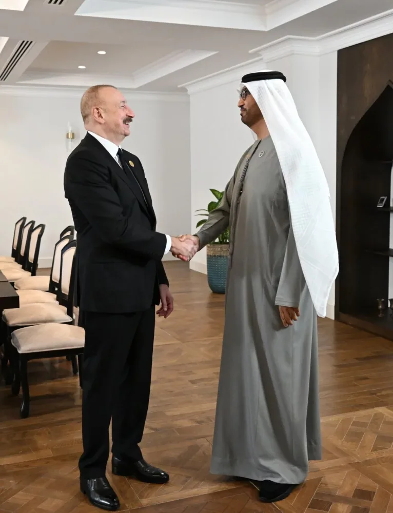 İlham Əliyev Xankəndidə BƏƏ-nin sənaye və qabaqcıl texnologiyalar nazirini qəbul etdi - FOTO