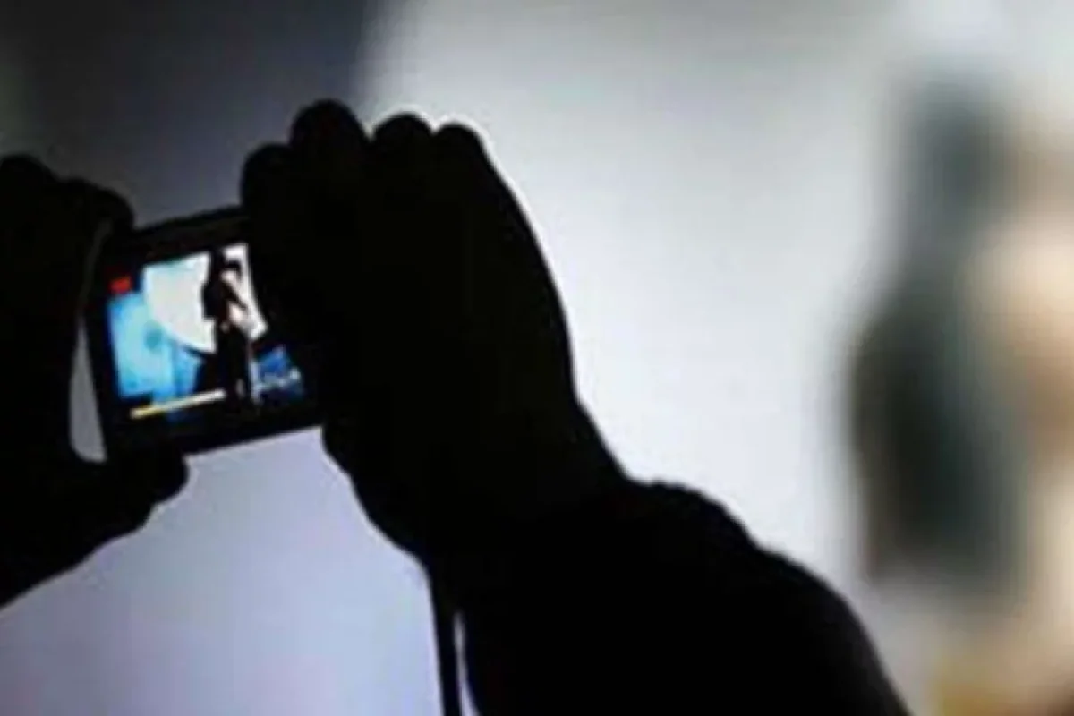 “TikTok”da tanış olduğu sevgilisini şantaj edən kiçik çavuş həbs edildi