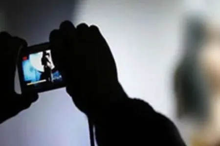 “TikTok”da tanış olduğu sevgilisini şantaj edən kiçik çavuş həbs edildi