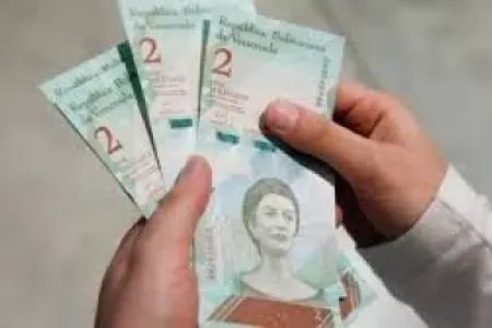 Dünyanın ən çox dəyər itirən valyutaları - SİYAHI