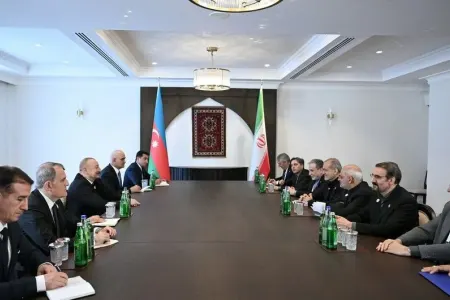 Azərbaycan və İran prezidentlərinin görüşü keçirilir