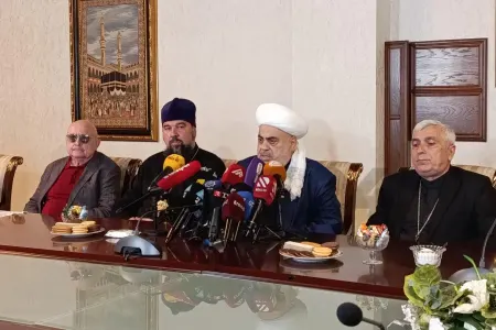 Şeyxülislam Paşazadə: - “Azərbaycan dini ayrıseçkilik etmədən bütün abidələri bərpa edir”