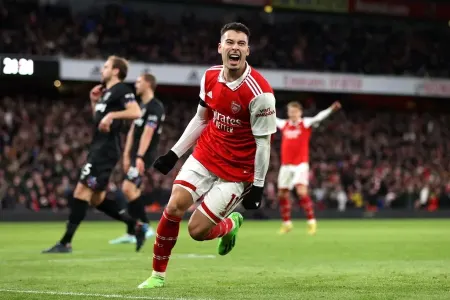 "Arsenal"a rekord transfer təklifi