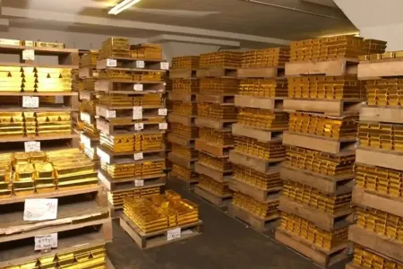 Bir saat yarıma 33 ton qızıl oğurladılar