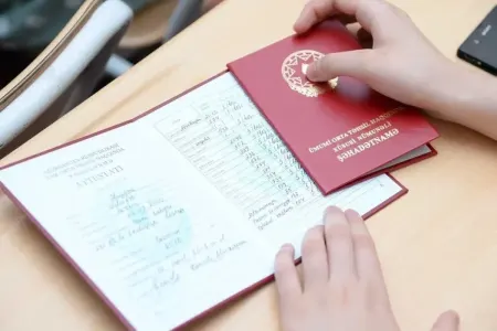 Qırmızı attestat alanların sayı açıqlandı