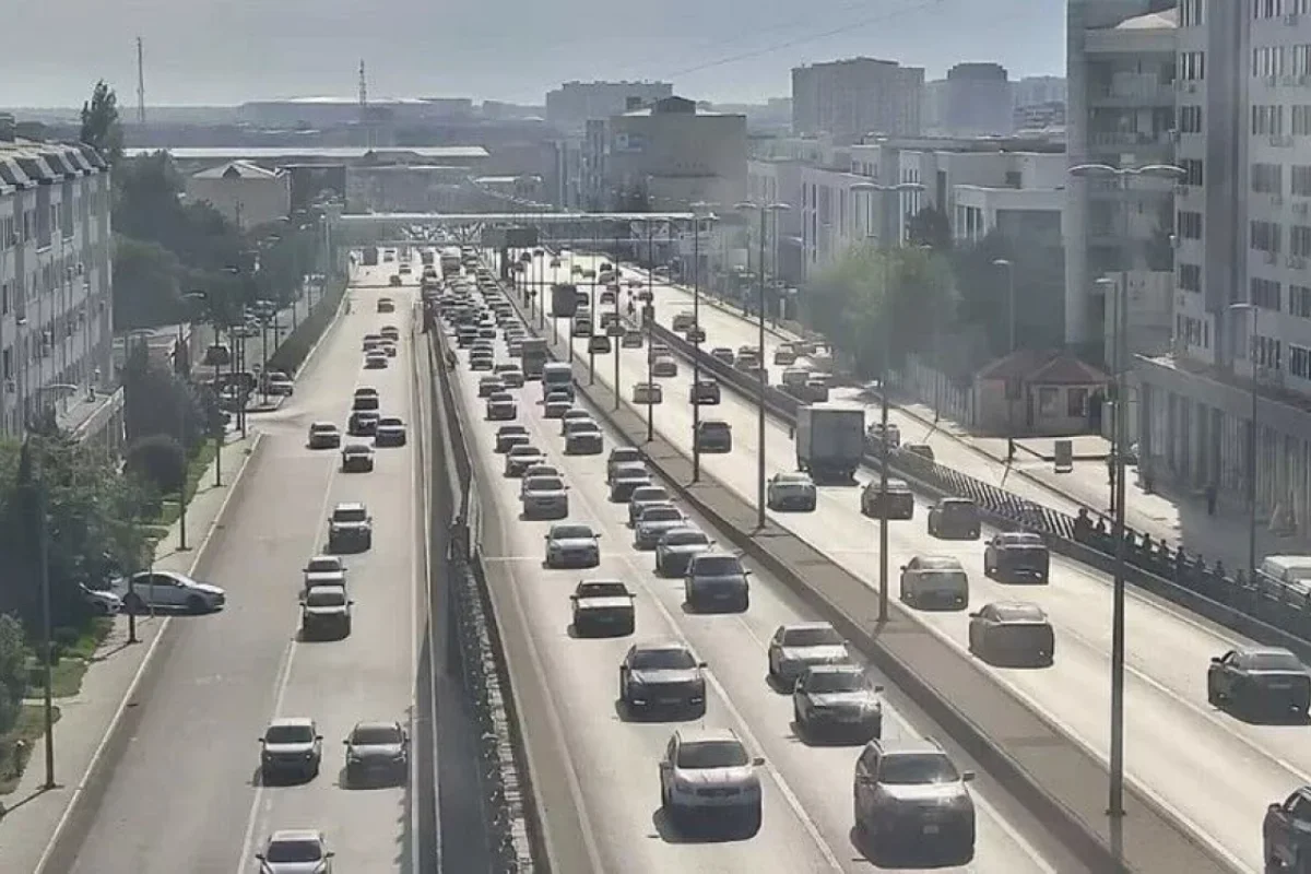 Paytaxt yolları keçilməz oldu - SİYAHI