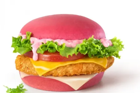 “Hello Kitty”li çəhrayı burger satışa çıxır