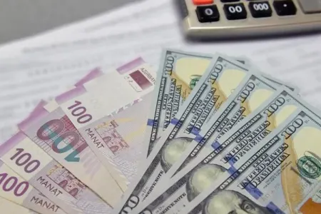 Trampın qərarı dolları bahalaşdırdı: Manatı nələr gözləyir?