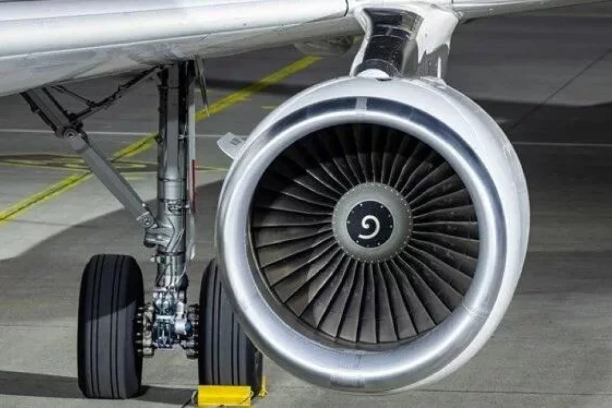 Hava limanında dəhşətli ölüm: Təyyarənin mühərrikinə çəkilərək həyatını itirdi