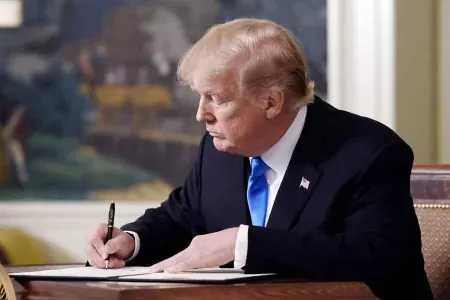 Tramp rəsmi məktubda Şri-Lanka prezidentinin adını - SƏHV YAZDI