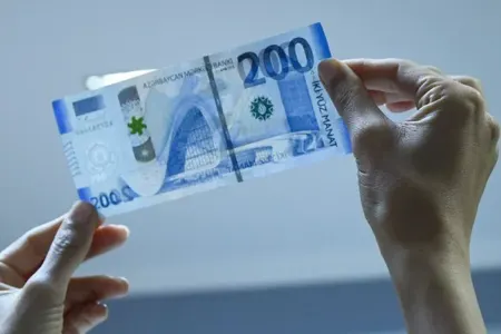 Əlimizə saxta pul keçsə, onu hara təqdim etməliyik?