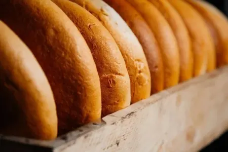 Çörəyin yapışqan olması nədən xəbər verir? – İstehlakçı narazılıq etdi, mütəxəssis açıqladı