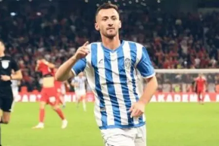 "Qarabağ" Redon Cica ilə yollarını ayırdı