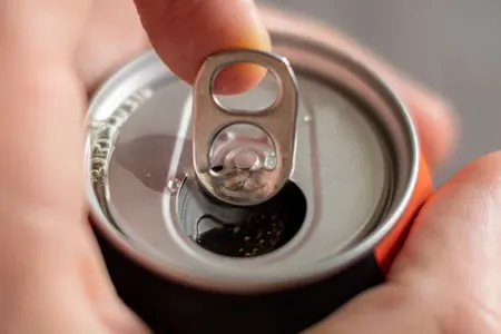 Enerji içkiləri dişlər üçün təhlükəsiz imiş - ARAŞDIRMA