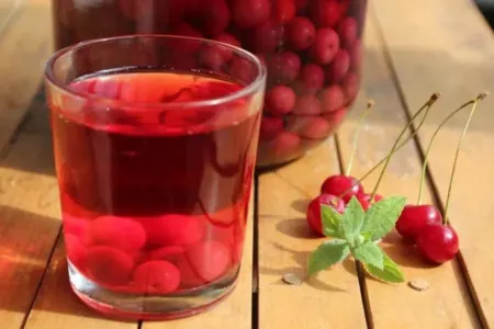 Kompot qazlı içkidən daha təhlükəlidir