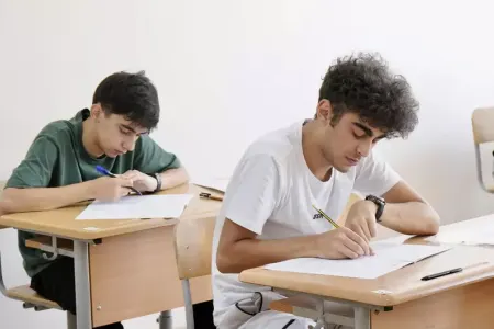 DİM: 5 nəfərdə mobil telefon aşkarlandı