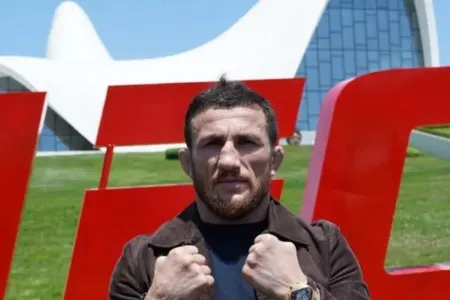 İlin ən yaxşı UFC döyüşçüsü seçildi