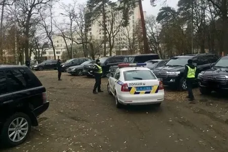 Voroniçi azərbaycanlı qadın öldürdü
