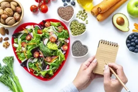 Sağlam bildiyimiz qidalar qanı qatılaşdırır - Nə yeyək?