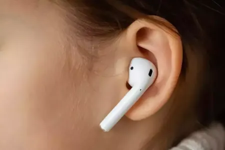 80 dəqiqədən artıq qulaqlıqdan istifadə - TƏHLÜKƏLİDİR