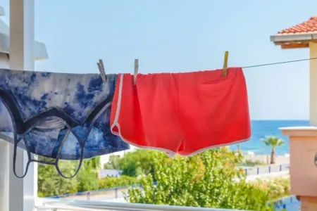 İslanmış çimərlik geyimi sağlamlığa - ZİYANDIR