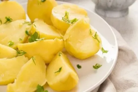 Kartofun bişirilməsində ən zərərli üsul açıqlanıb – bu qızartma deyil