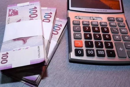 İşəgötürənlərin NƏZƏRİNƏ: Bu günlərdə işləməyən şəxslərin maaşları veriləcək