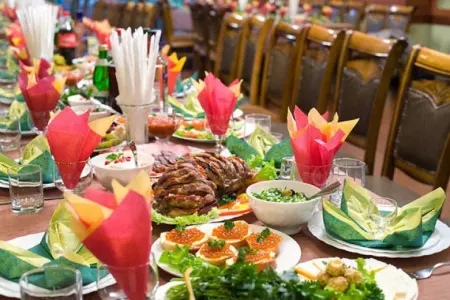 İş adamı öz restoranında zəhərləndi