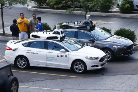 "Uber" pilotsuz taksilərə keçir